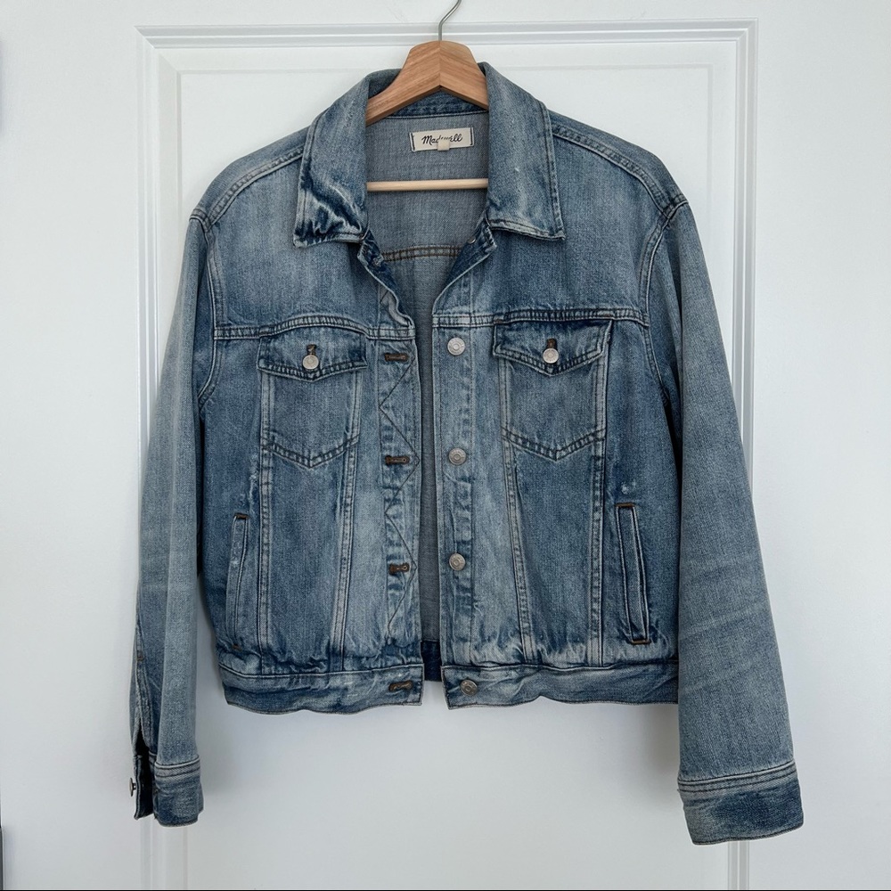 Madewell denim jacket in size M